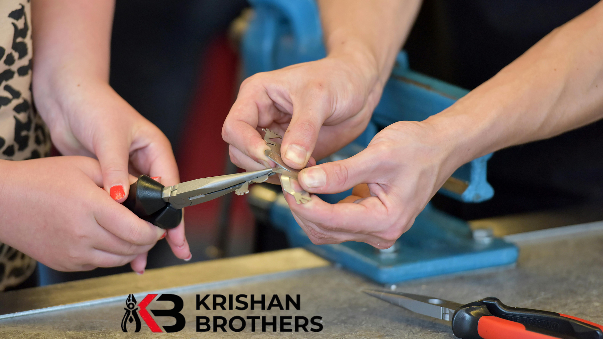 What Are Multifunctional Pliers and Why Do You Need Them in Your Toolbox?