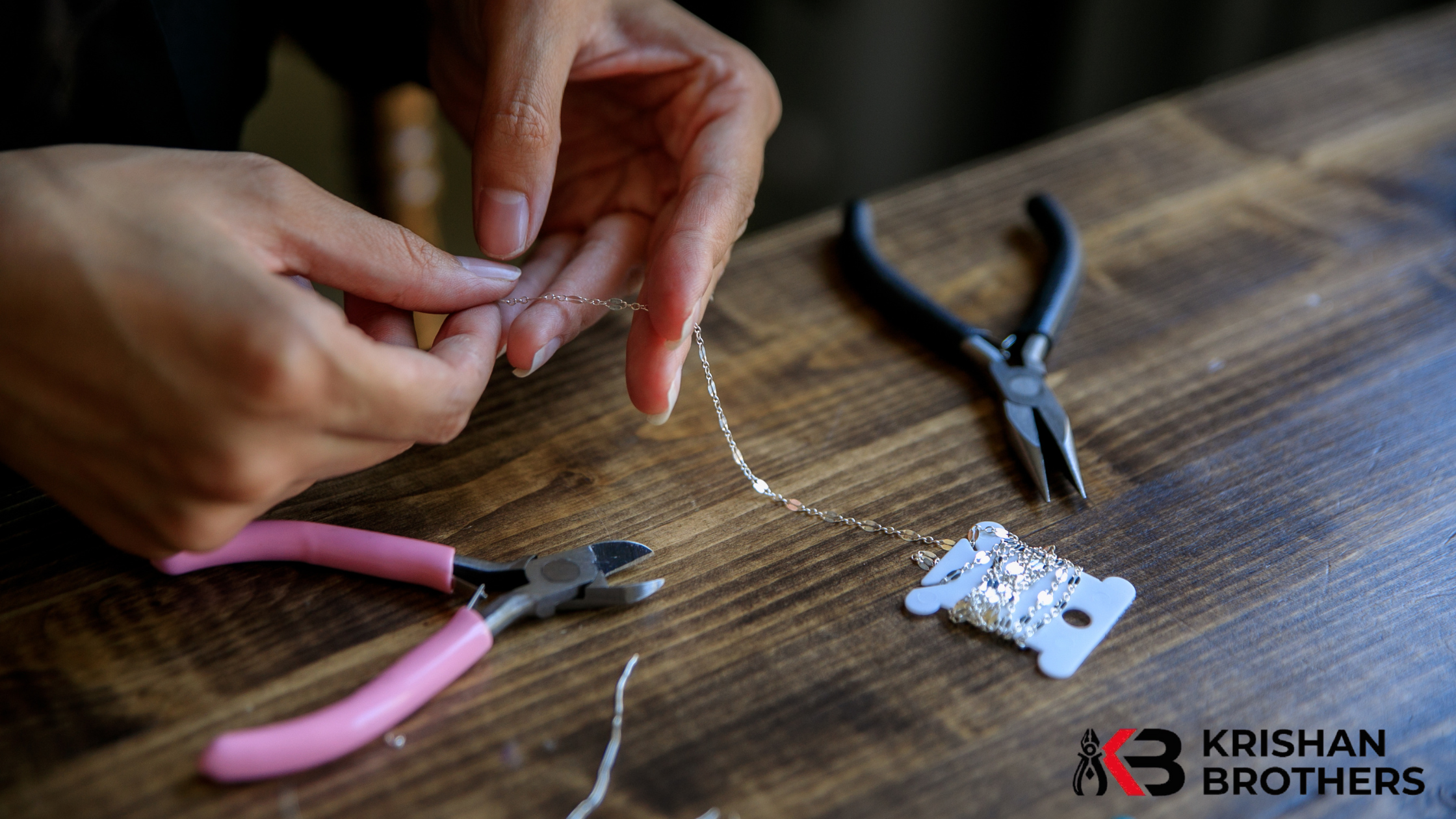 Gripping Pliers or Locking Vise Grips: Which Is Stylish for Your Design?